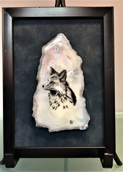 Scrimshaw Fox on Agate